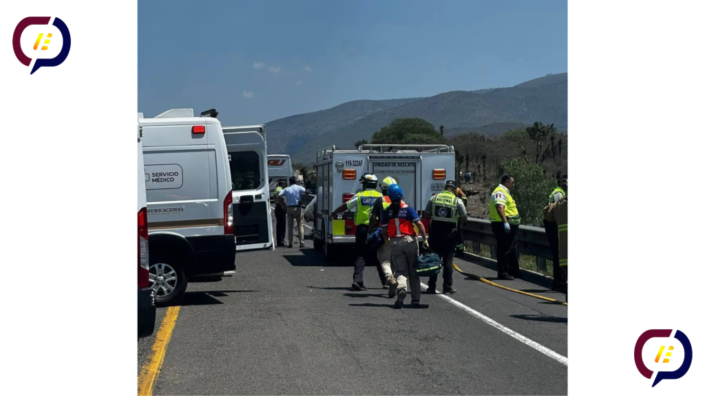 Accidente entre pipa y combi deja 21 muertos en autopista Cuacnopalan- Oaxaca